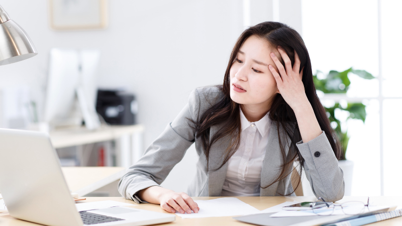 頑張る人ばかりが疲弊していませんか？｜美容クリニックの「頑張る人依存」を防ぐ組織づくり